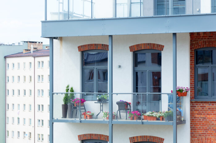 Jak zaaranżować balkon lub taras: od planowania do realizacji